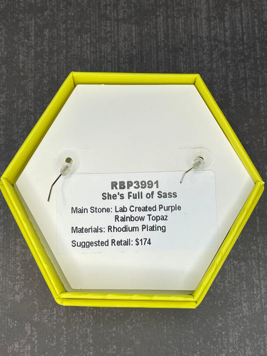 RBP3991 - She's Full of Sass