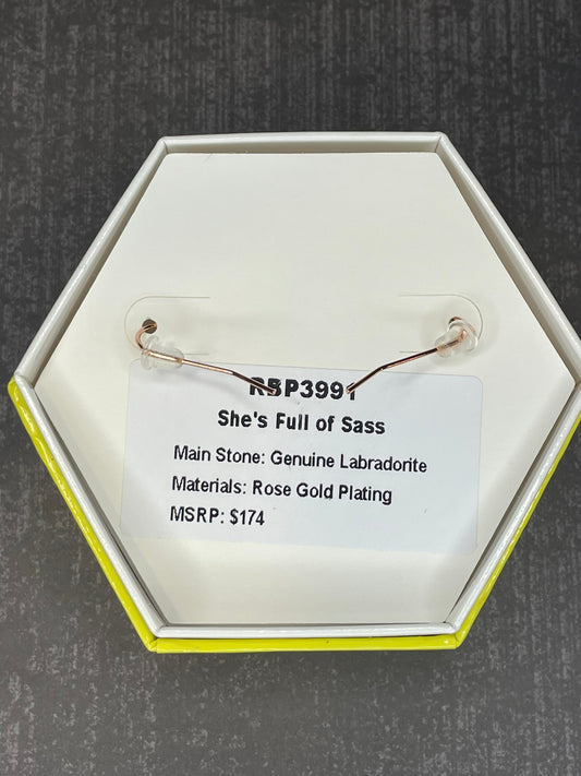 RBP3991 - She's Full of Sass