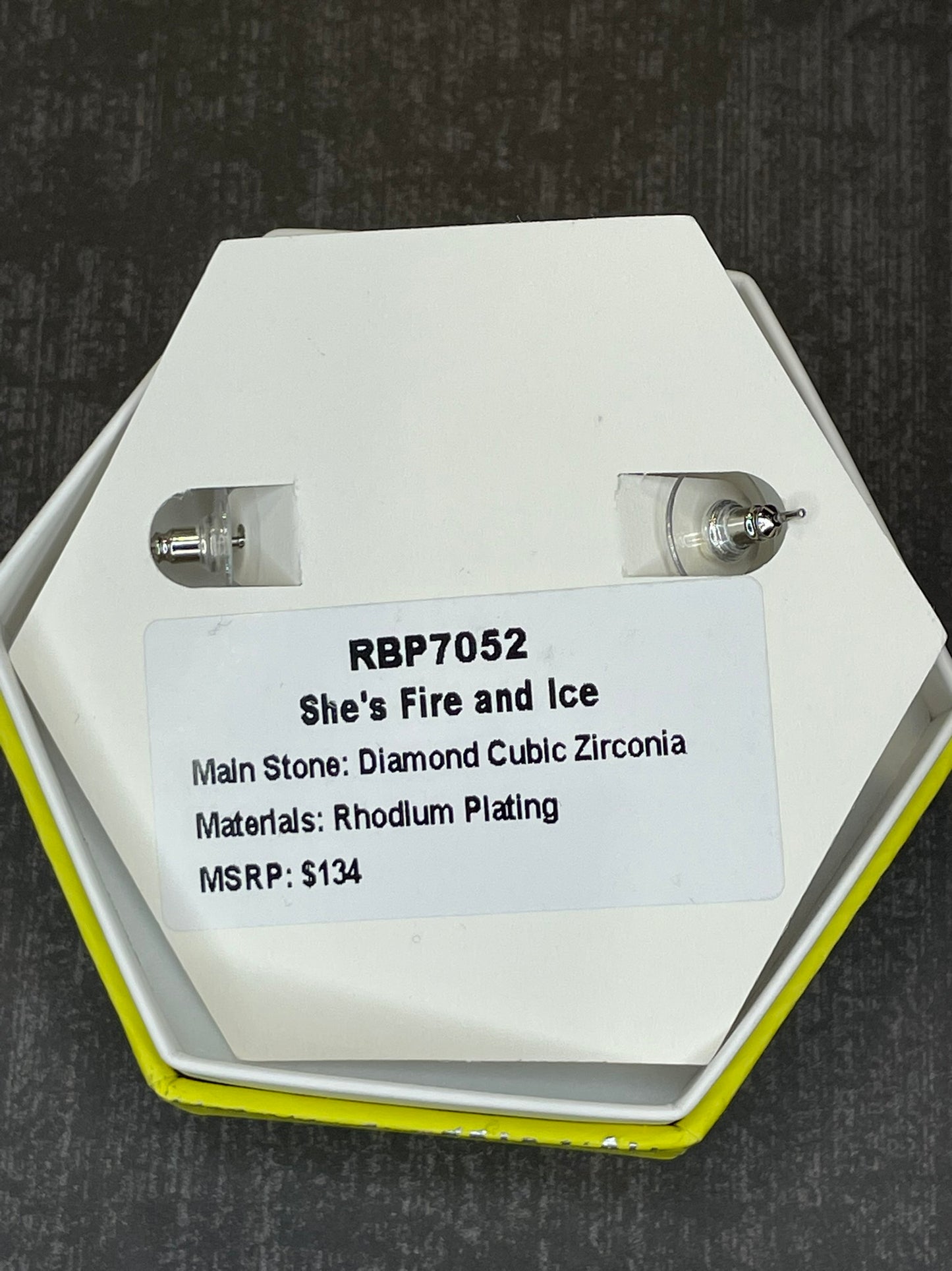 RBP7052 - She's Fire and Ice (Farmhouse)