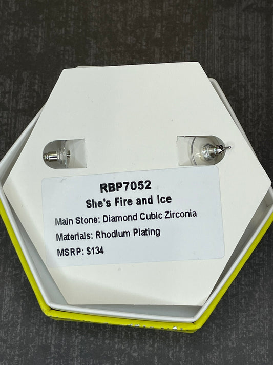 RBP7052 - She's Fire and Ice (Farmhouse)