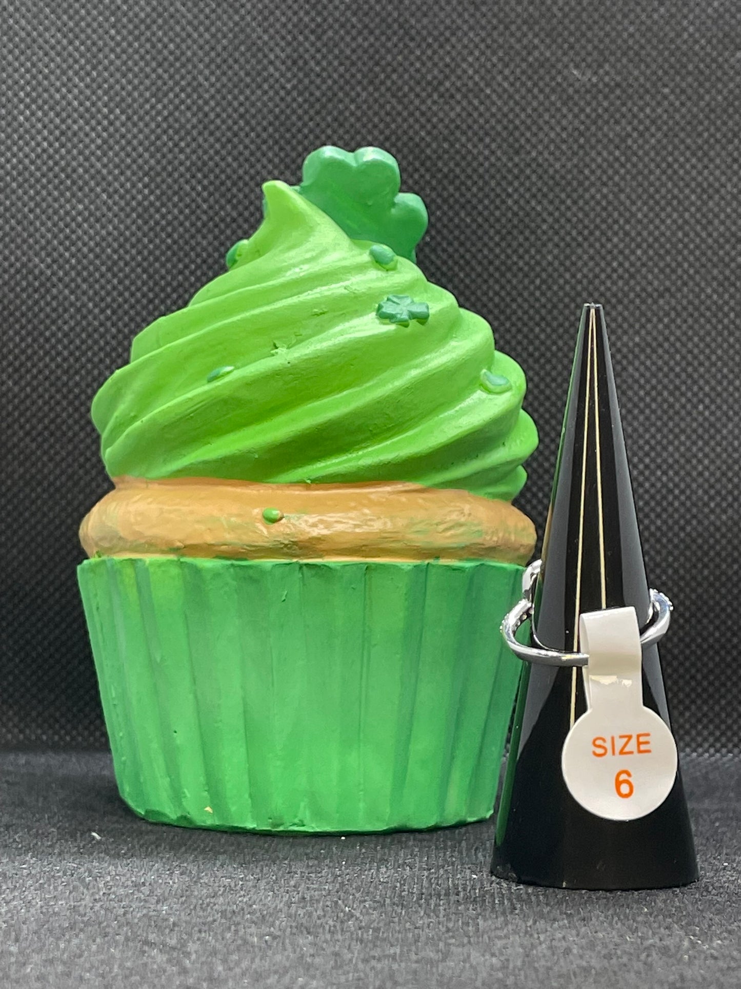 RBP7799 - Size 6 - The Sterling Club