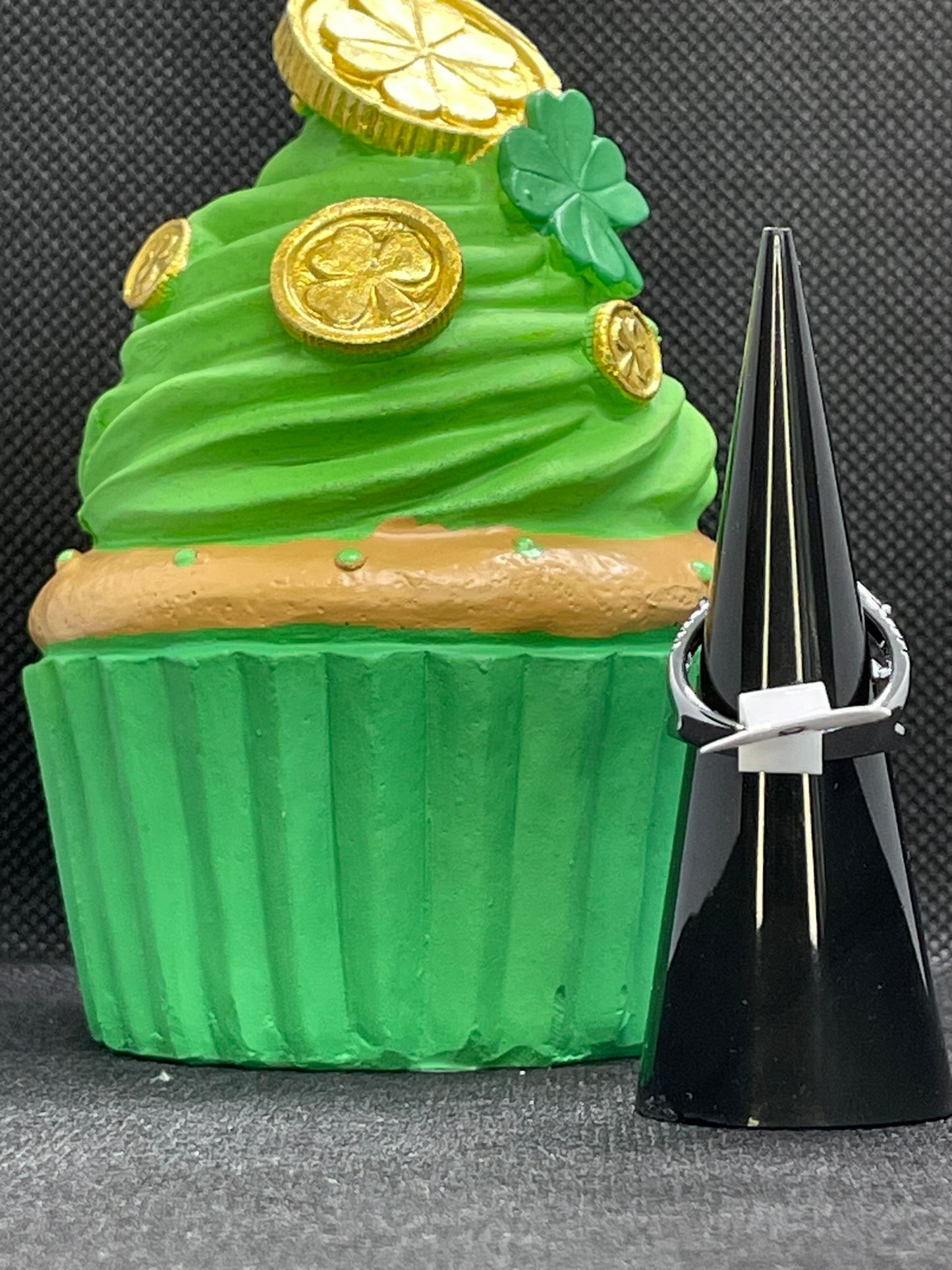 RBP6648 - Size 5 - Modern Elegance