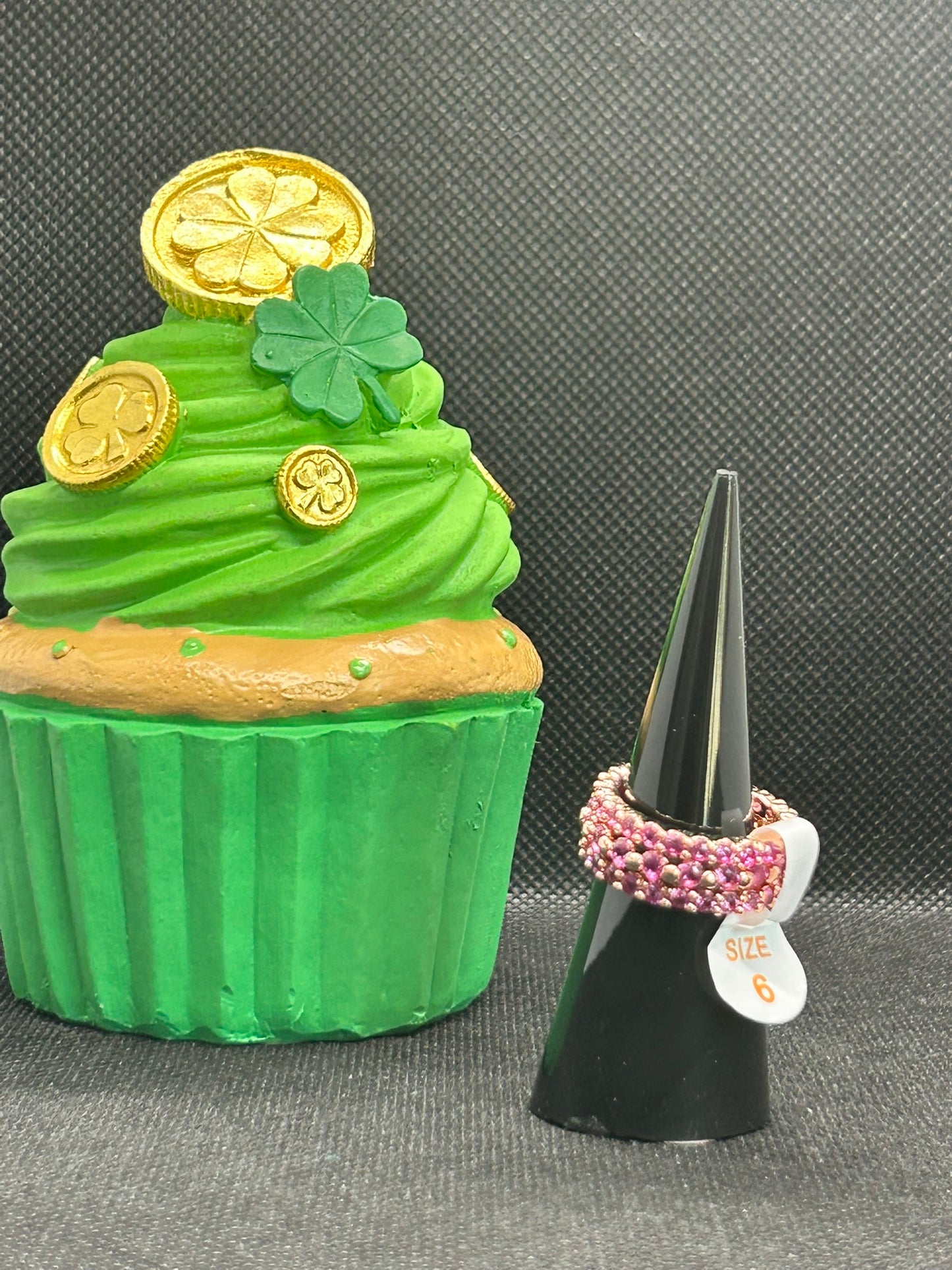 RBP4929 - Size 6 - Farmhouse Unicorn