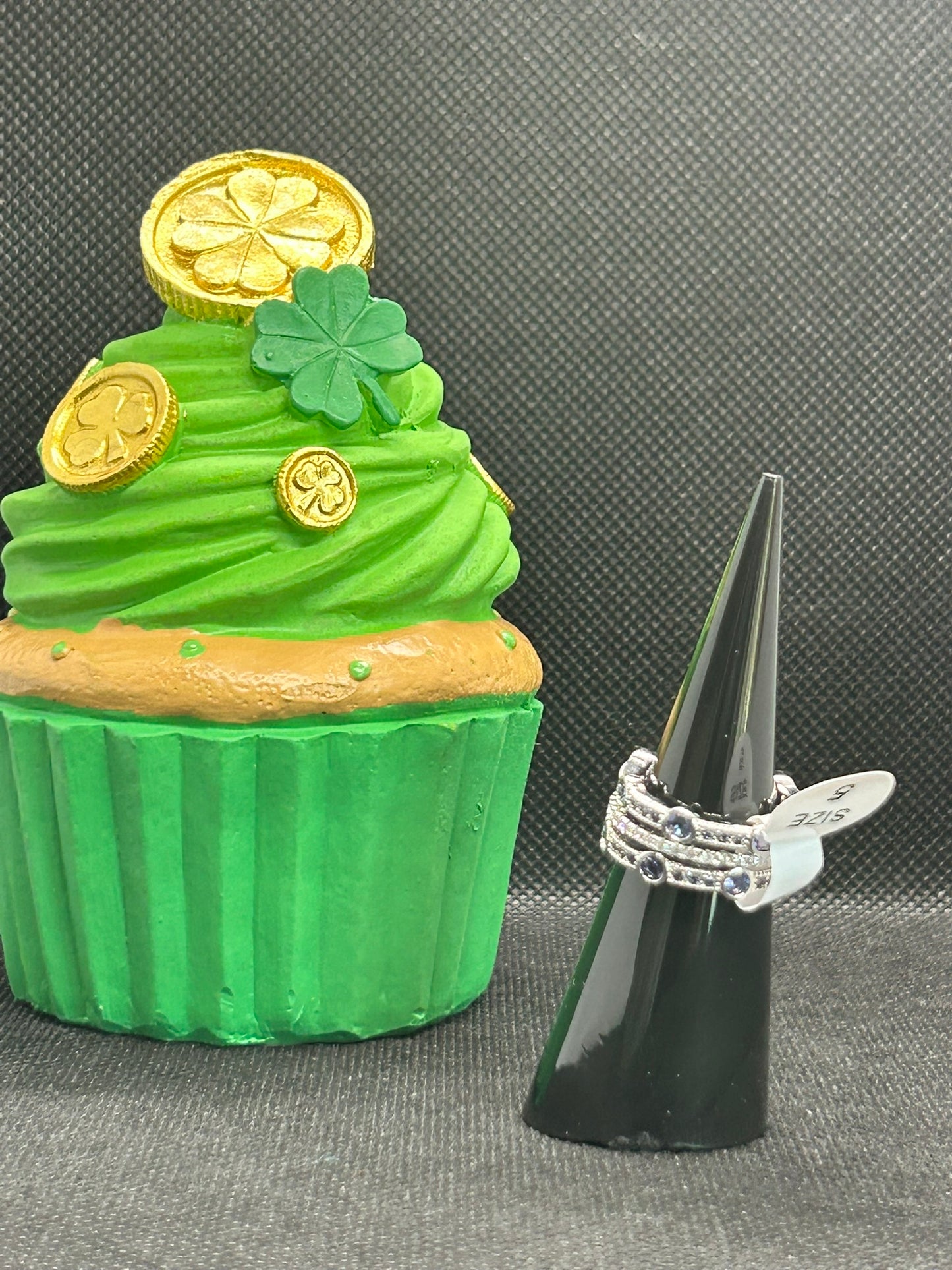 RBP4925 - Size 5 - Farmhouse Unicorn