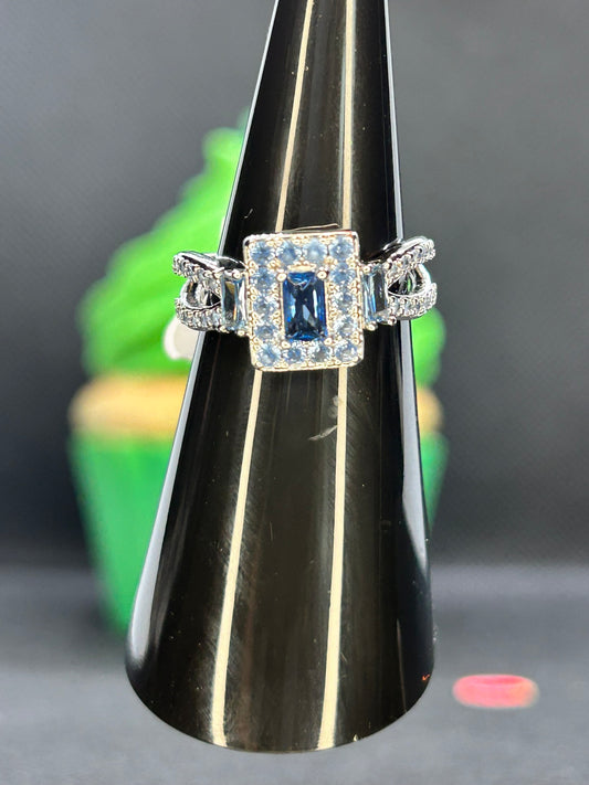 RBP5537 - Size 5 - Never Alone