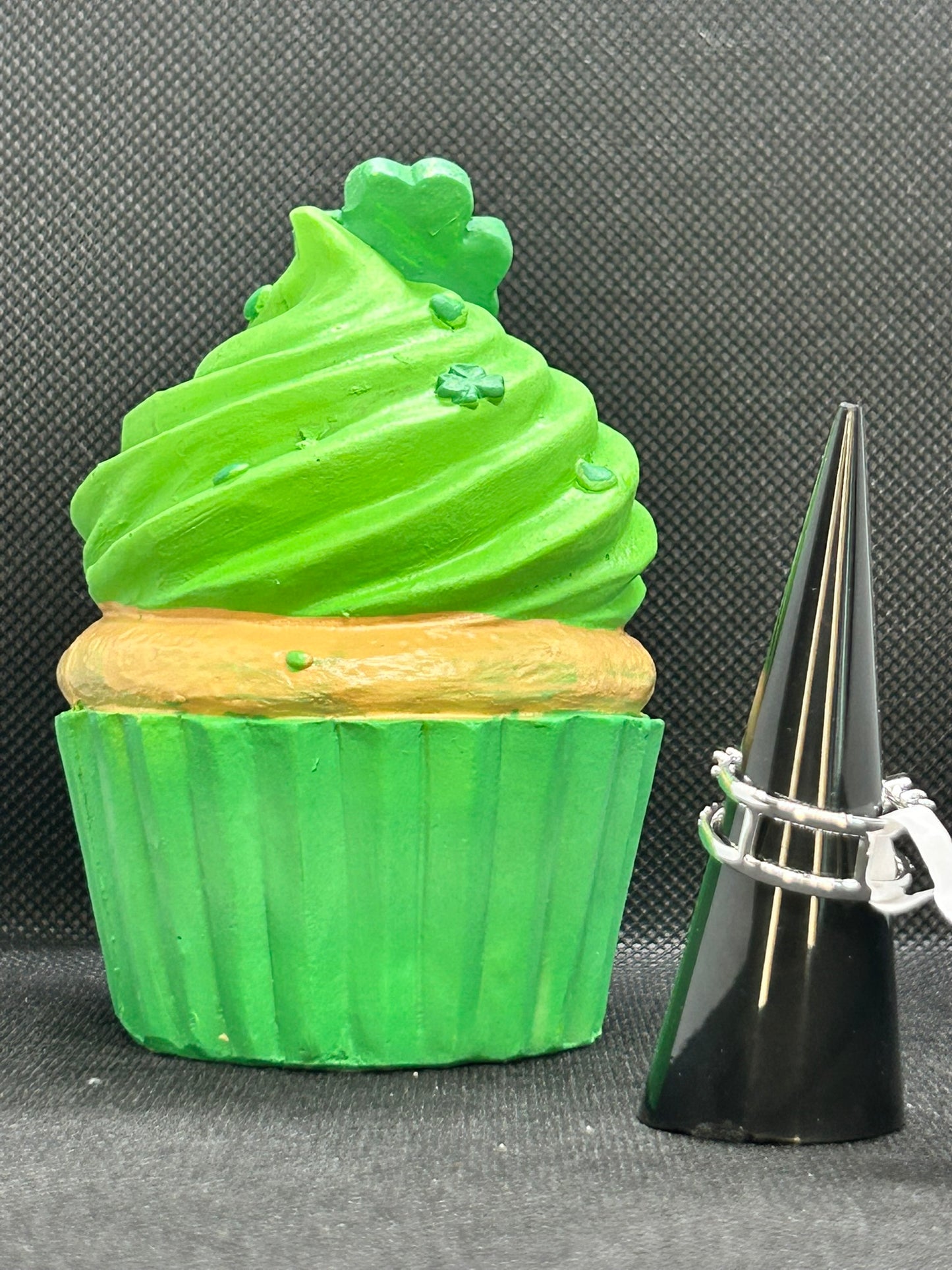 RBP5946 - Size 6 - It's Just Us