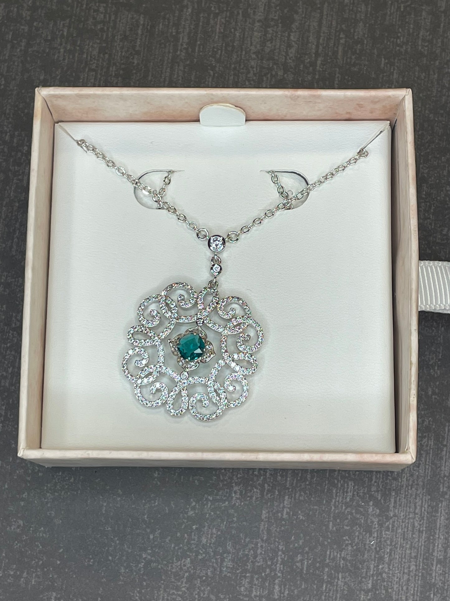 RBP2676 - The Stella Necklace