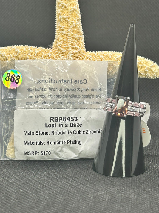 RBP6453 - Size 6 - Lost In A Daze