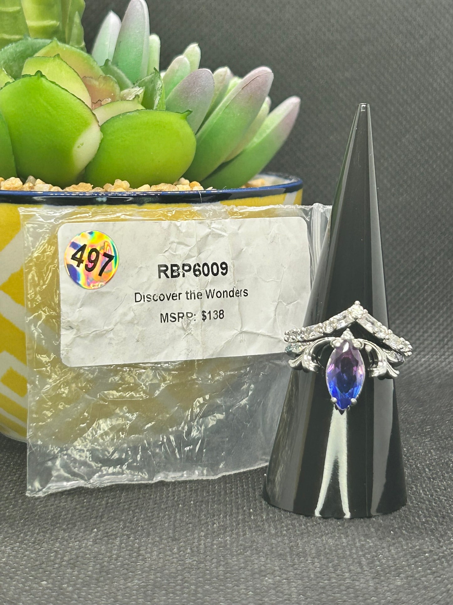 RBP6009 - Size 7 - Discover The Wonders